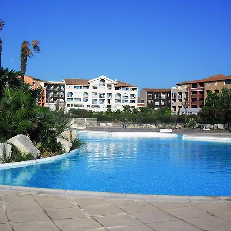 Appart hôtel Echappee Bleue Immobilier - Les Marines 2*