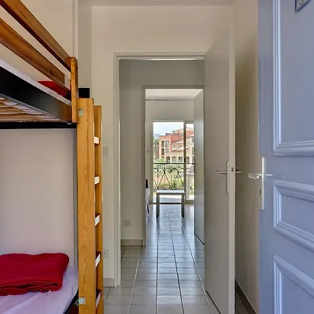 Appart hôtel Echappee Bleue Immobilier - Les Marines 2*